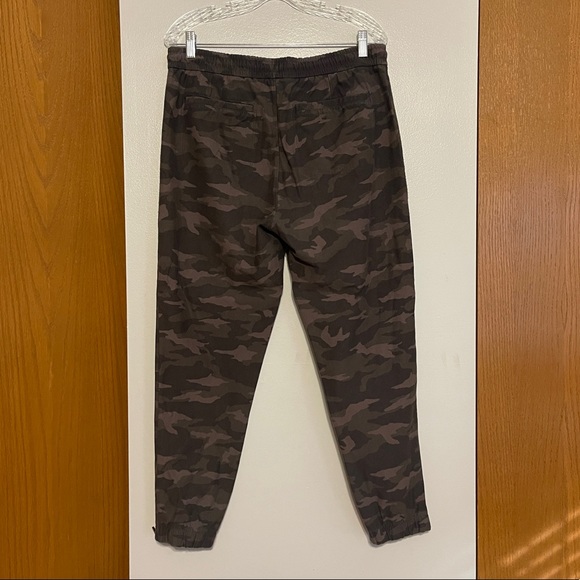 Athleta Farallon Camo Jogger Pants - Picture 6 of 12